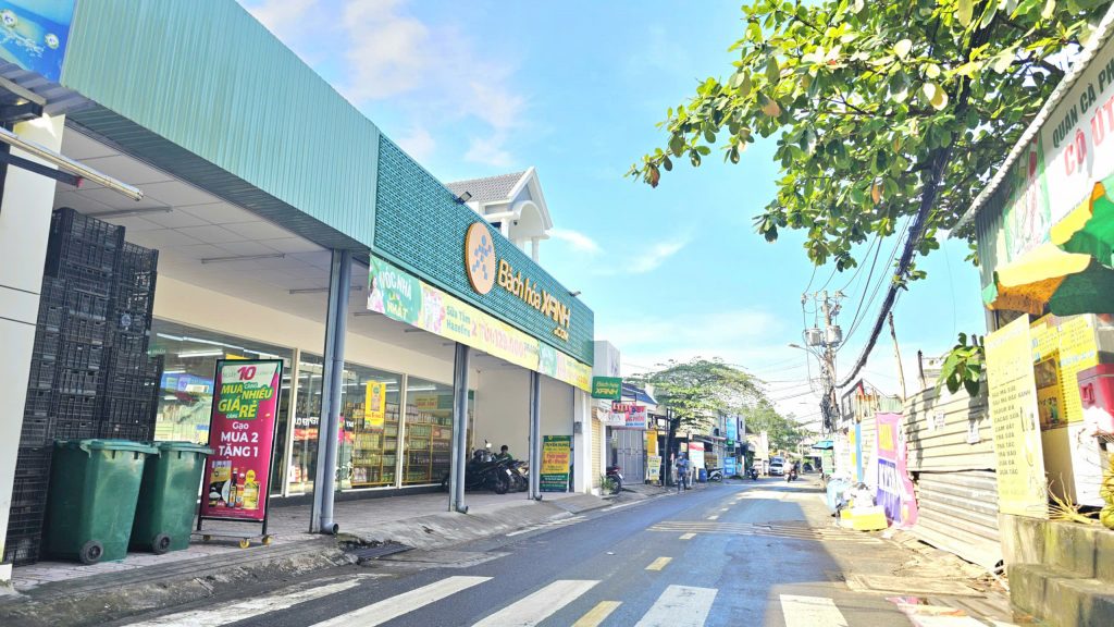 gallery-item